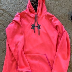Women’s 2xl Under Armour sweatshirt